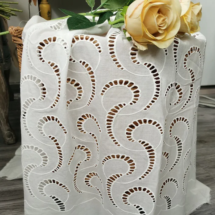 Sewing Eyelet Fabric - 100% 면 자수 속이 비치는 원단,