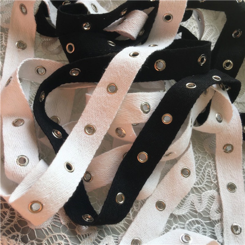 아일렛 금속 단추가 있는 흑백 면 웨빙, 트리밍 레이스 - Sewing Eyelet Fabric 리뷰 및 가격